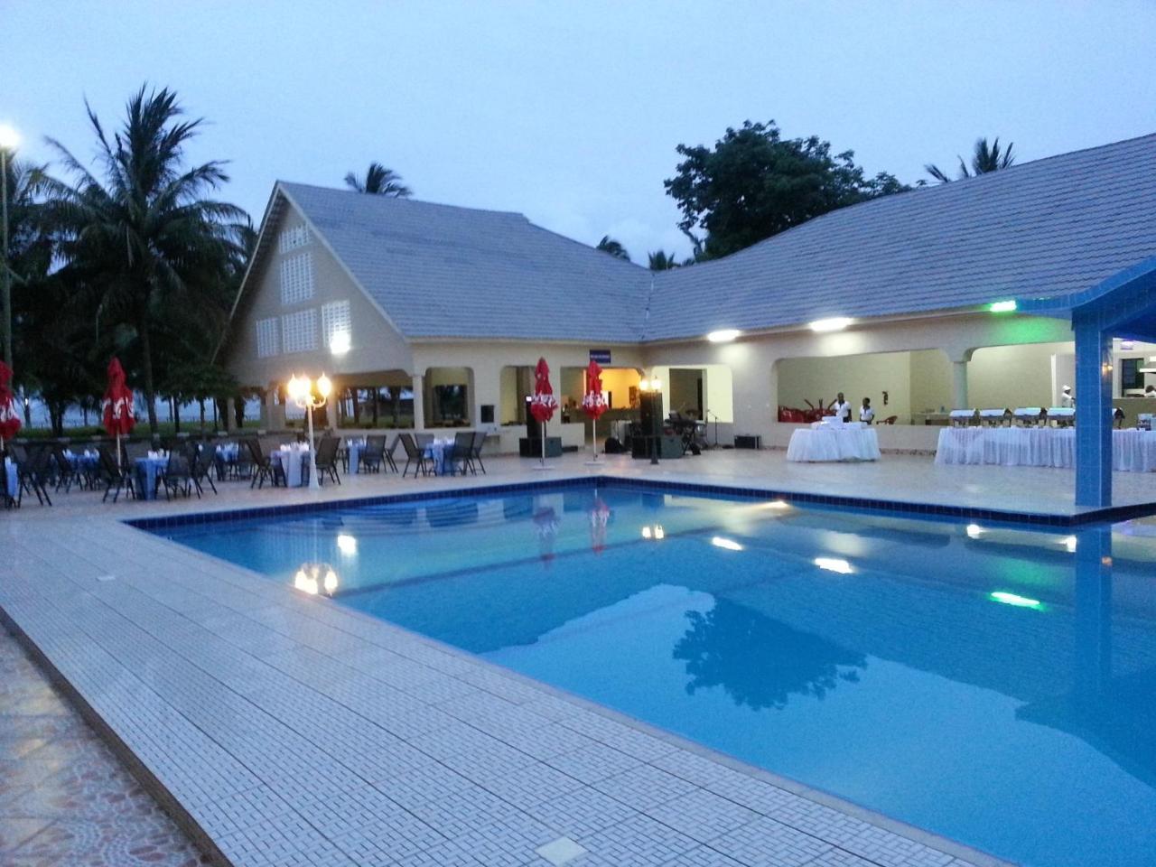 בגמויו Oceanic Bay Hotel & Resort מראה חיצוני תמונה