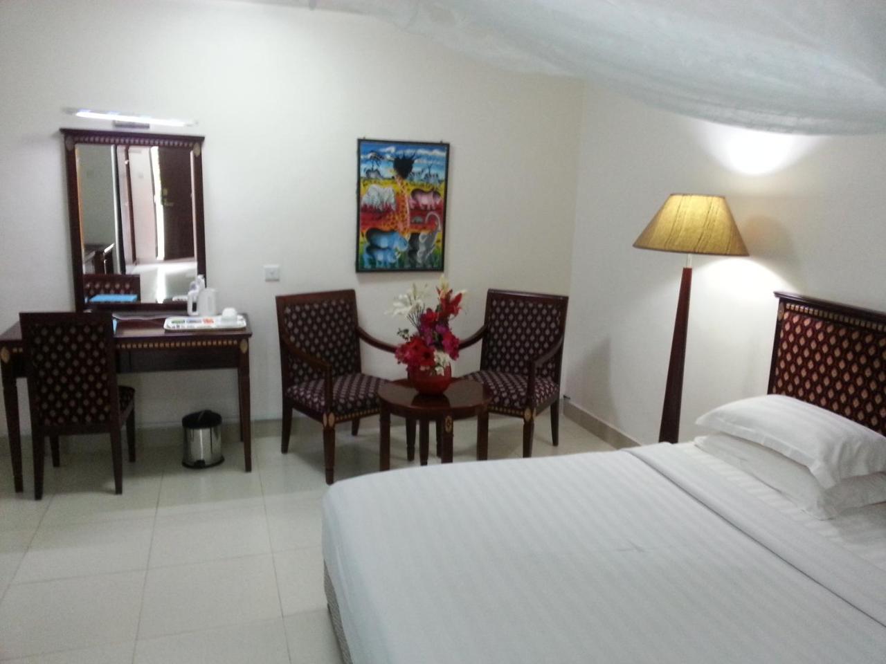 בגמויו Oceanic Bay Hotel & Resort מראה חיצוני תמונה
